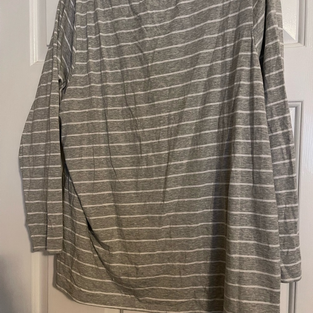 Lands' End Gray and White Striped 3/4 Sleeve Top - Picture 3 of 4